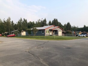 211 Montgomery Way in Palmer, AK - Building Photo - Building Photo