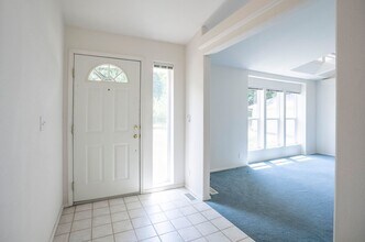 15810 Goodrich Dr NW in Gig Harbor, WA - Building Photo - Building Photo