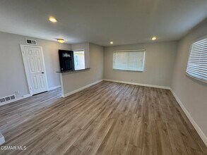 22630 Gilmore St in Los Angeles, CA - Building Photo - Building Photo