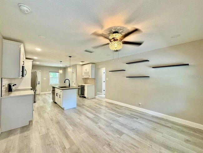 1918 E Shadowlawn Ave in Tampa, FL - Building Photo - Building Photo