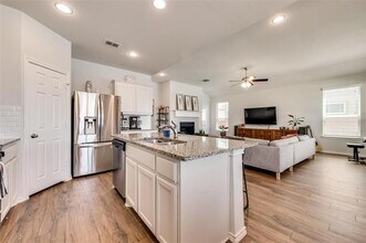 1996 Sunnybrook Dr in Forney, TX - Building Photo - Building Photo