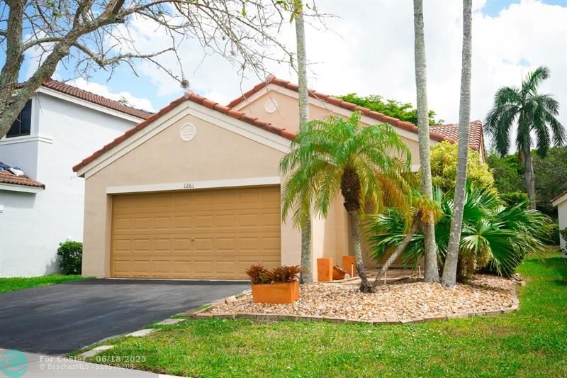 1261 Majesty Terrace in Weston, FL - Building Photo