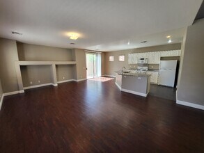 8116 Retriever Ave in Las Vegas, NV - Building Photo - Building Photo