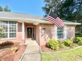 1660 Northridge Rd in Niceville, FL - Building Photo