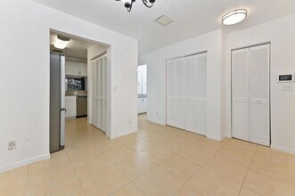 9090 NW 40th St in Coral Springs, FL - Building Photo - Building Photo