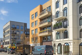 1103 Cortelyou Rd in Brooklyn, NY - Building Photo - Building Photo