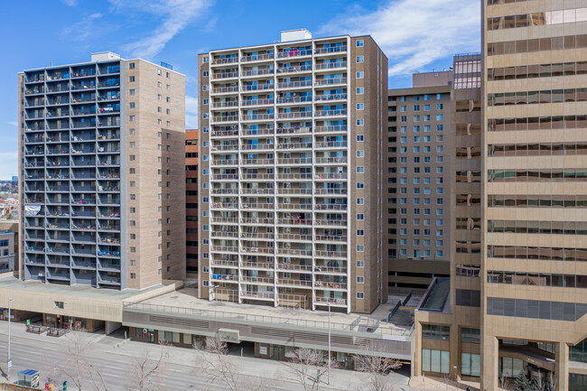 Heritage Place in Calgary, AB - Building Photo - Building Photo