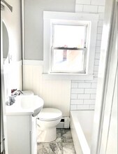 238 Washington St in Westwood, MA - Building Photo - Building Photo