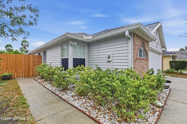 1662 Evans Dr S in Jacksonville Beach, FL - Building Photo - Building Photo