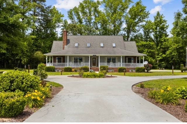 2104 Las Flores Ln in Grimesland, NC - Building Photo - Building Photo