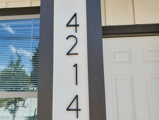 4214 Weaver Rd in Houston, TX - Foto de edificio - Building Photo
