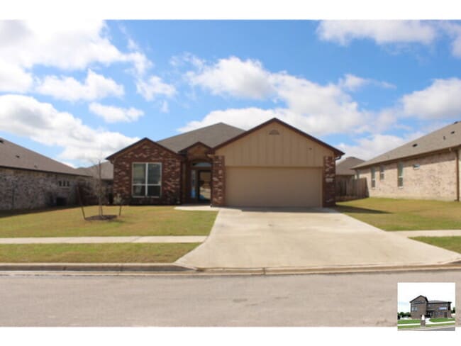 property at 3006 Hedwig St