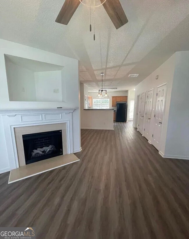 8490 Oakley Cir in Union City, GA - Building Photo - Building Photo