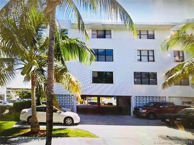 3702 NE 171 St-Unit -18 in Miami, FL - Building Photo - Building Photo