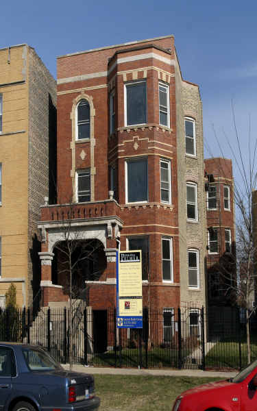 3318 W Palmer St in Chicago, IL - Building Photo