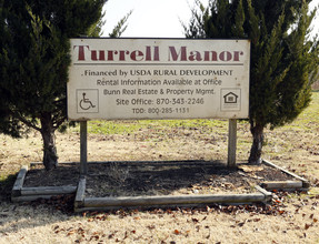 Turrell Manor Apartments in Turrell, AR - Foto de edificio - Building Photo