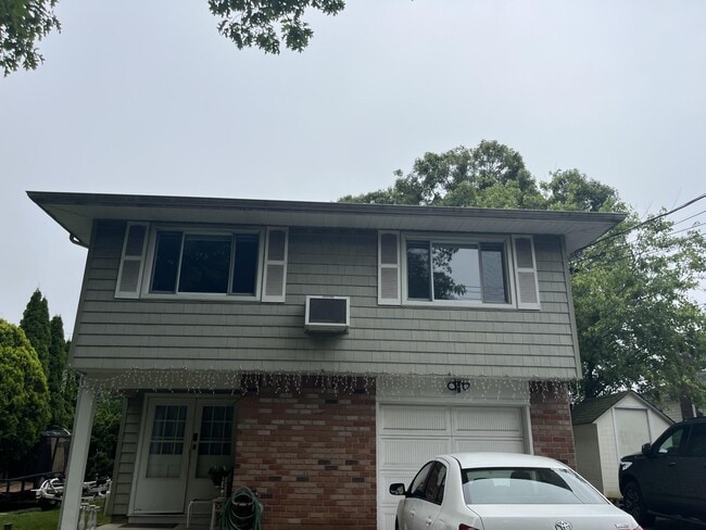 property at 212 Bellerose Ave