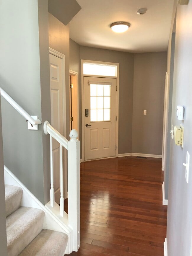 2330 Sheehan Dr in Naperville, IL - Building Photo - Building Photo