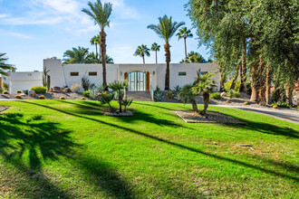 2255 S Araby Dr in Palm Springs, CA - Building Photo - Building Photo