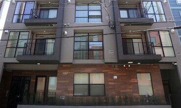 237 Shipley St, Unit 103 in San Francisco, CA - Building Photo - Building Photo