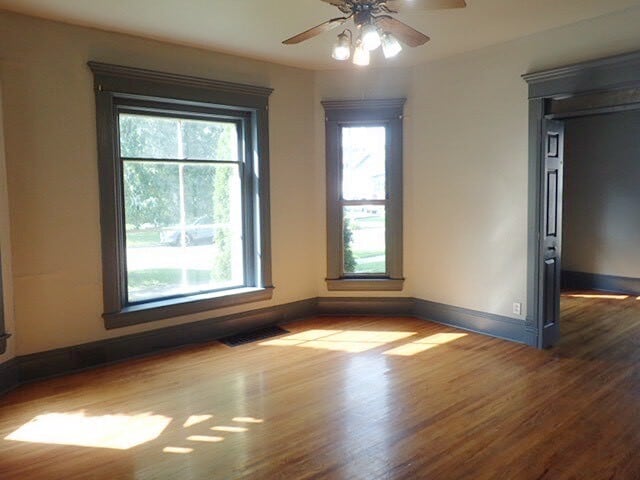 447 Locust St in Galesburg, IL - Building Photo - Building Photo