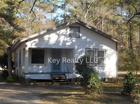 103 Gordon St in Pineville, LA - Building Photo