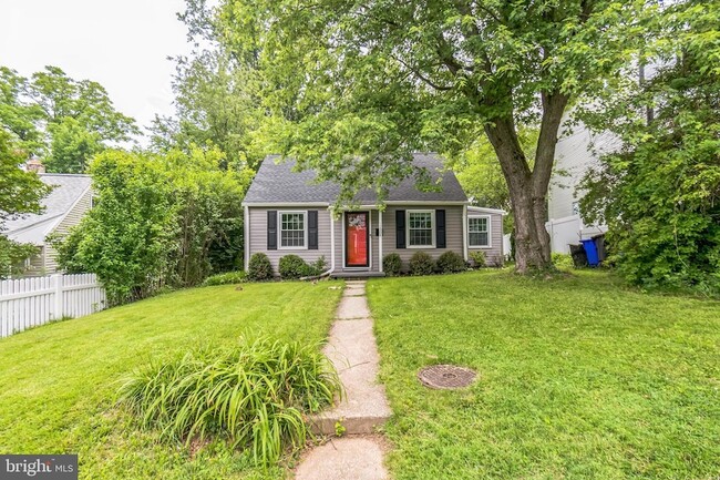 property at 10904 Devin Pl
