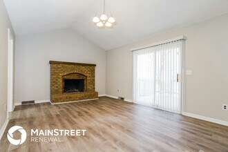 305 SE Westminister Rd in Blue Springs, MO - Building Photo - Building Photo