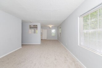 1128 Wilkins Dr in Williamsburg, VA - Building Photo - Building Photo