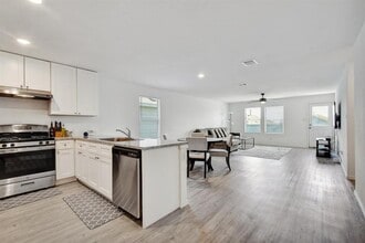 9018 Stellar Moon in San Antonio, TX - Building Photo - Building Photo