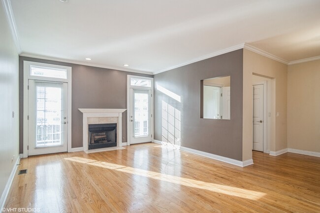 215 S Evergreen Ave in Arlington Heights, IL - Building Photo - Building Photo