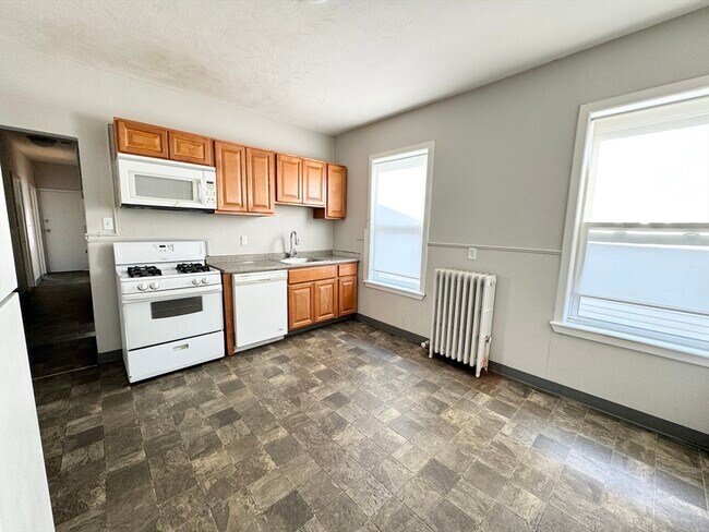 property at 153 E Cottage St