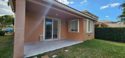 866 Golden Cane Dr in Weston, FL - Building Photo - Building Photo