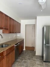 724 6th St in Carlstadt, NJ - Foto de edificio - Building Photo