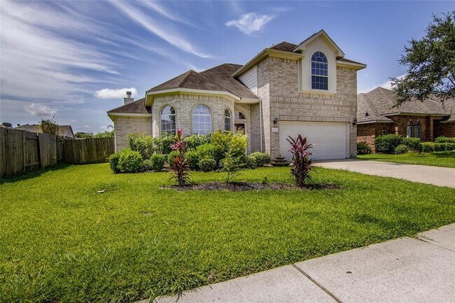 1004 Autumn Brook St in Seabrook, TX - Building Photo - Building Photo