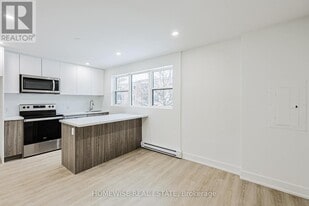 100 Liberty St N in Clarington, ON - Building Photo