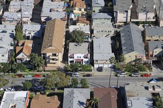 1542 Pine Ave in Long Beach, CA - Building Photo - Building Photo