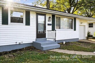 130 Sally Dr in Florissant, MO - Building Photo - Building Photo
