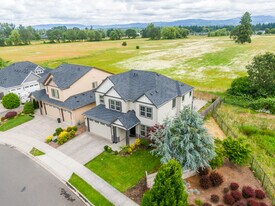 10513 NE 144th Ave in Vancouver, WA - Building Photo