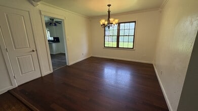 513 SW 56th St in Oklahoma City, OK - Building Photo - Building Photo