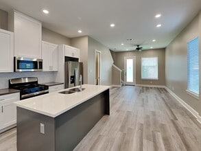 223 Oriole St in Houston, TX - Building Photo - Building Photo