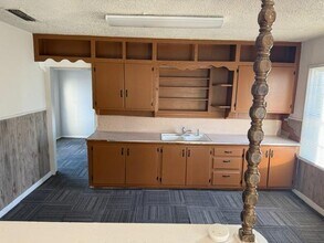 1453 Mineral Wells Hwy in Weatherford, TX - Building Photo - Building Photo