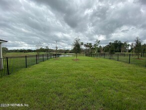 8136 Meadow Walk Ln in Jacksonville, FL - Building Photo - Building Photo
