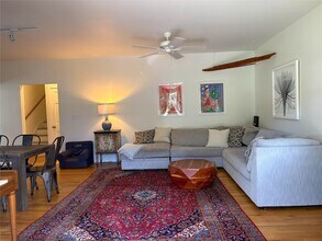 255 Sunset Ave in Westhampton Beach, NY - Building Photo - Building Photo