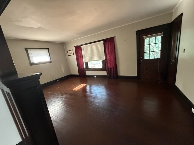 11317 Florian Ave in Cleveland, OH - Building Photo - Building Photo