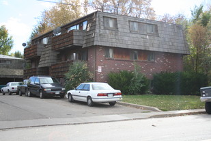 1701 Warren Ave Apartments