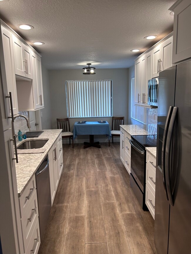 8559 Pomelo Tree Ln in Orlando, FL - Foto de edificio - Building Photo