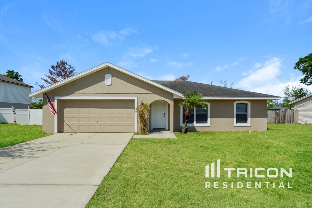 3100 Wainwright St in Deltona, FL - Building Photo