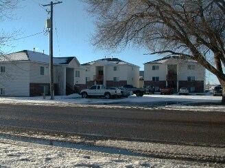 215 W Center St in Sugar City, ID - Building Photo