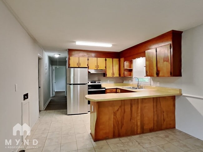 706 Pond St in Clayton, NC - Building Photo - Building Photo